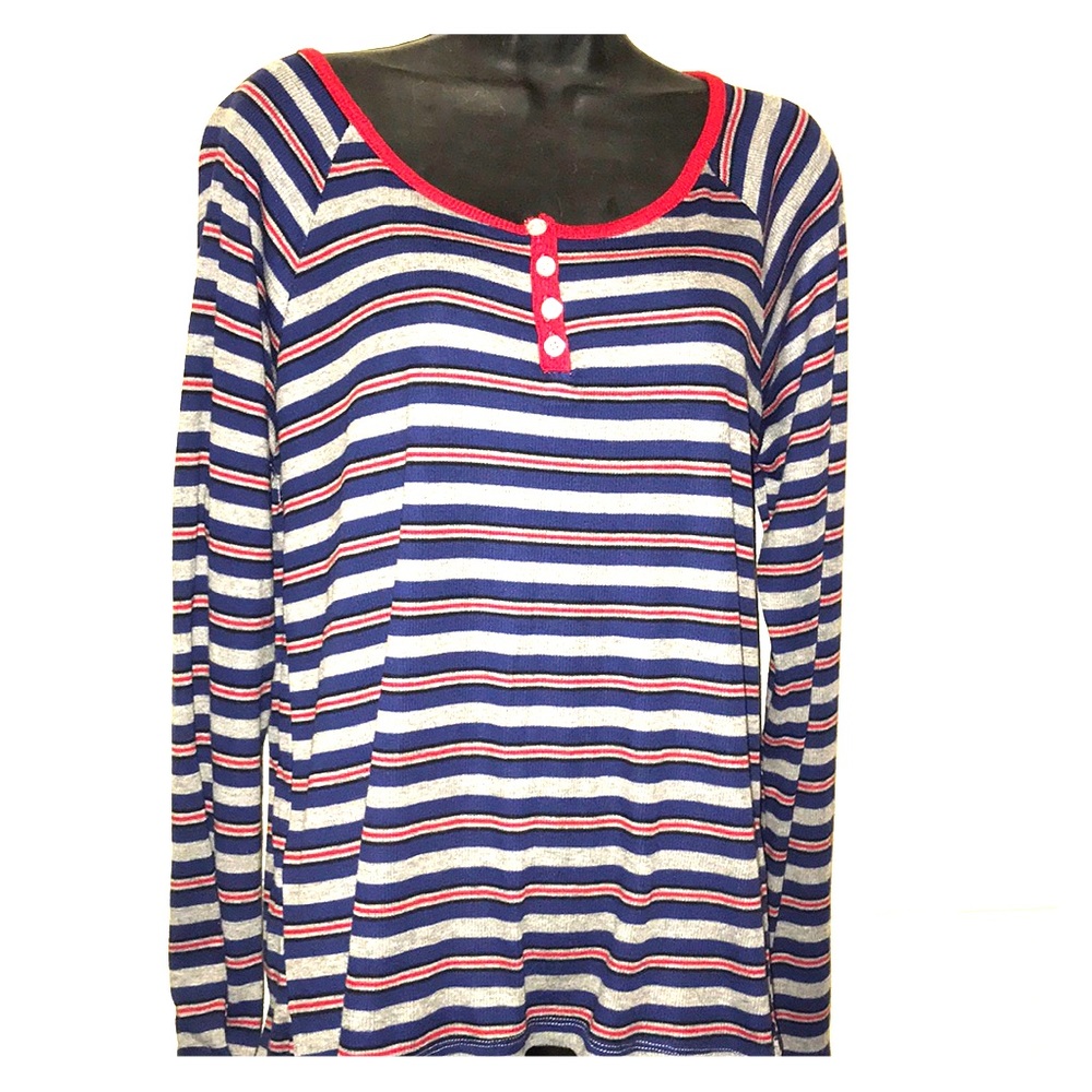 - NWT curve revolution 70’s style Long sleeve 1x stripe